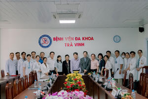 ĐOÀN CÔNG TÁC HỘI THẬN HỌC QUỐC TẾ (ISN) VÀ BỆNH VIỆN CHỢ RẪY, BỆNH VIỆN WESTMEAD (ÚC) LÀM VIỆC TẠI BỆNH VIỆN ĐA KHOA TRÀ VINH