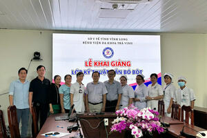 BỆNH VIỆN ĐA KHOA TRÀ VINH  KHAI GIẢNG LỚP KỸ THUẬT NẮN BÓ BỘT CHO CÁN BỘ Y TẾ