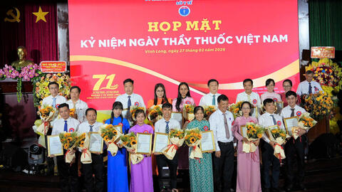 TỰ HÀO NHỮNG “BÔNG HOA Y ĐỨC” – VINH DANH CÁC CÁ NHÂN XUẤT SẮC TẠI LỄ KỶ NIỆM 71 NĂM NGÀY THẦY THUỐC VIỆT NAM