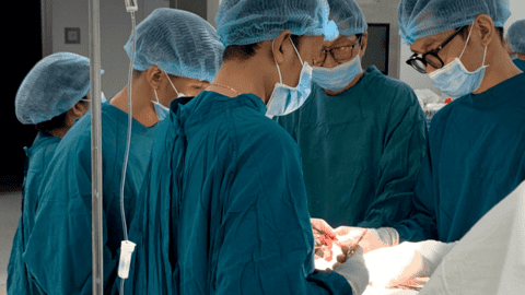 XỬ TRÍ THÀNH CÔNG TRƯỜNG HỢP TAI NẠN HI HỮU TẠI KHOA NGOẠI THẬN - TIẾT NIỆU